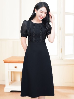 Đầm Đen Viền Bèo Sang Trọng