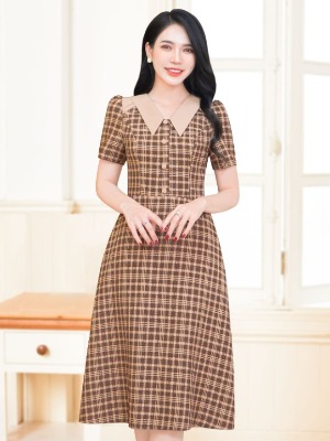 Đầm Caro Nâu Cổ Điển