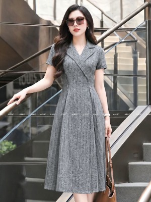 Đầm Vest Sọc Xám Khói