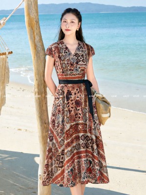 Đầm Xoè Hoa Văn Thổ Cẩm