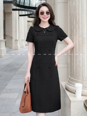 Đầm Đen Cổ Sen Nút Đôi Classic 