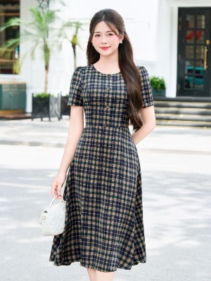 Đầm Caro Basic Dáng Xòe