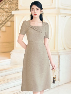 Đầm Nâu Cổ Xếp Nơ Heri