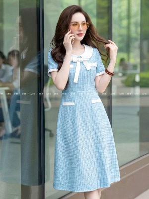 Đầm Xanh Tweed Ôm Suông