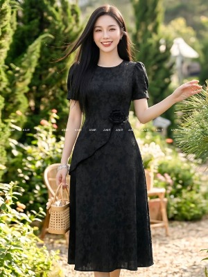 Đầm Lụa Dệt Hoa Nổi Deny