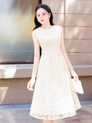 Đầm Xoè Ren Nổi Aura