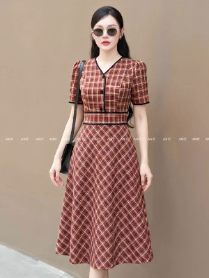 Đầm Caro Đỏ Nâu Viền Đen