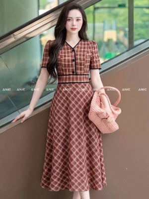 Đầm Caro Đỏ Nâu Viền Đen