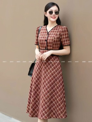 Đầm Caro Đỏ Nâu Viền Đen