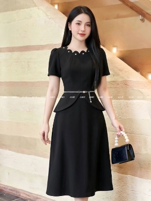 Đầm Peplum Cánh Hoa Đen
