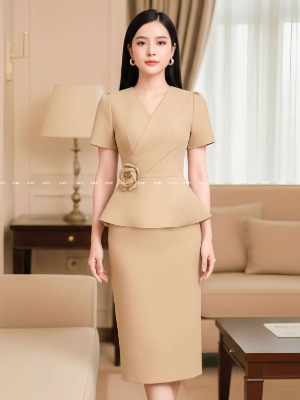 Đầm Peplum Cổ V Kết Hoa Begei