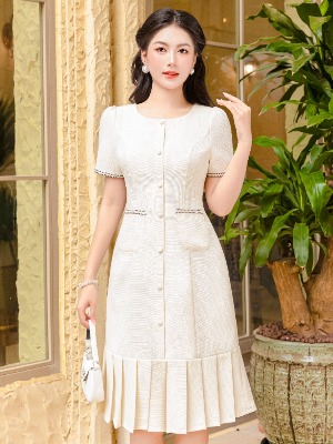Đầm Kem Xếp Ly Đuôi Cá